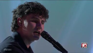 Fairport native Lucas West advances to 'The Voice' finale