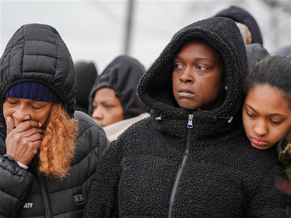 Blade photographers earn top honors in state contest