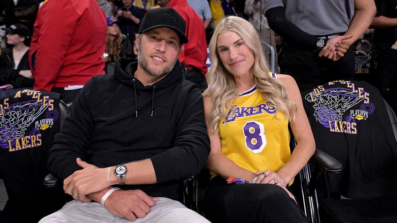 Matthew Stafford's wife sends message to husband's possible heir apparent