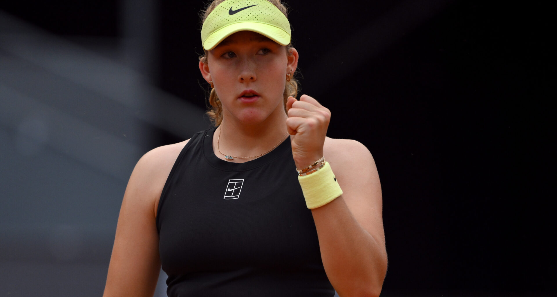 Andreeva advances in Madrid, leads tour with most clay wins this year