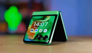 Motorola Razr (2025) drops to a bargain price, becoming the top pick for those eyeing the foldable lifestyle