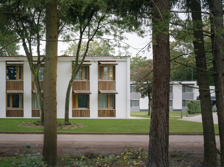 Mennorode Hotel and Conference Center - Phase I. / Namelok - Exterior Photography, Garden