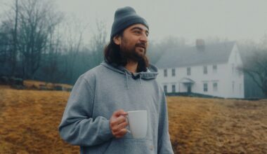 Noah Kahan Talks His Out of Body Netflix Documentary
