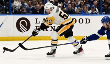Penguins smothered by Lightning in letdown loss