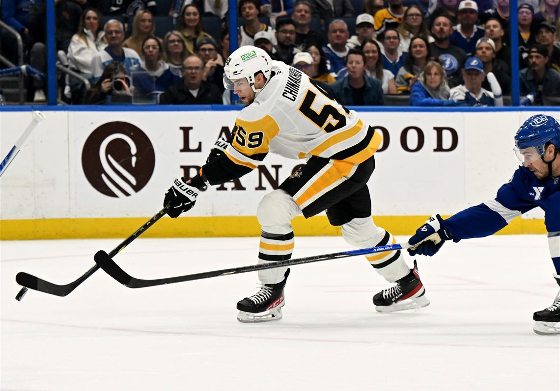 Penguins smothered by Lightning in letdown loss