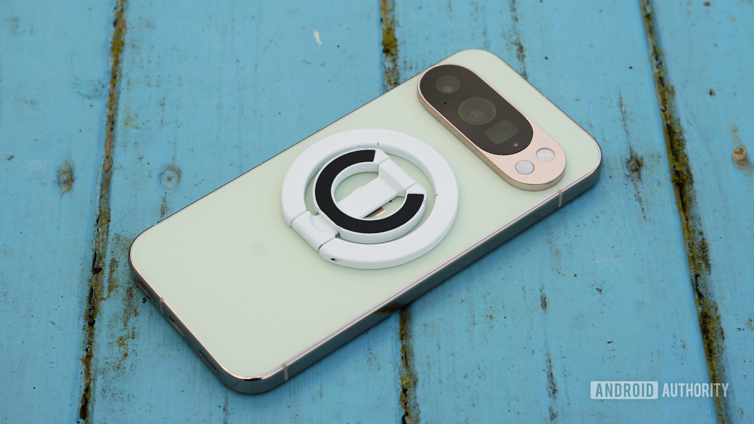 Pixel 10 qi 2 magnet ring (1)