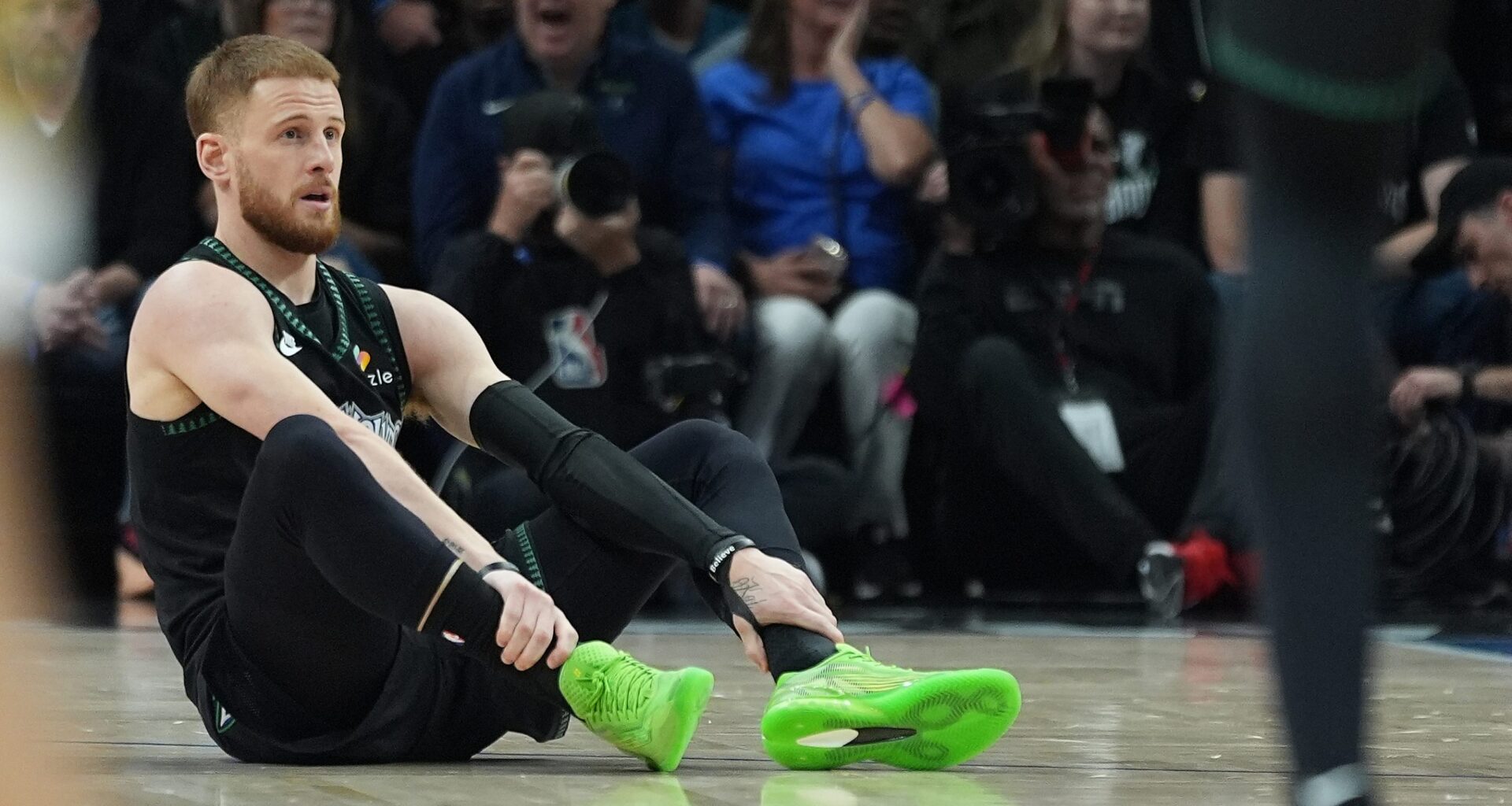 Wolves in tough spot for Game Six without Edwards, DiVincenzo