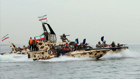 Iran's Revolutionalry Guards 'mosquito fleet' is a serious threat in the Strait of Ho