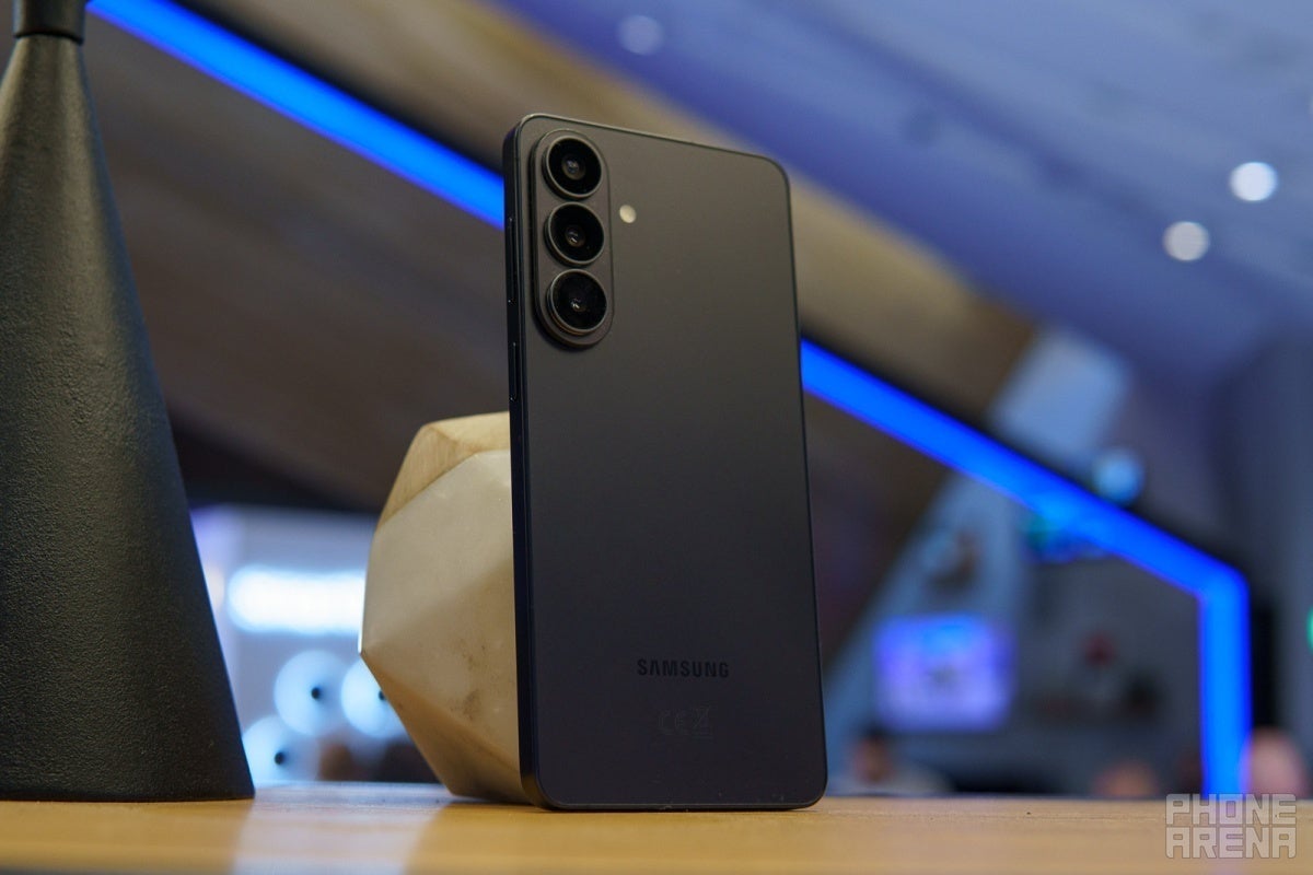 Samsung Galaxy S26 Plus back