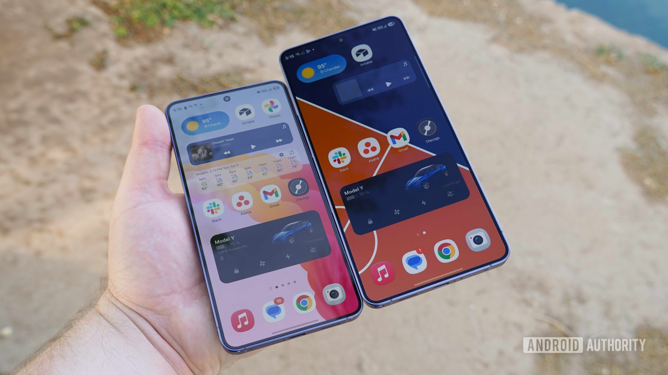 The Galaxy S26 and Galaxy S26 Ultra in the hand.