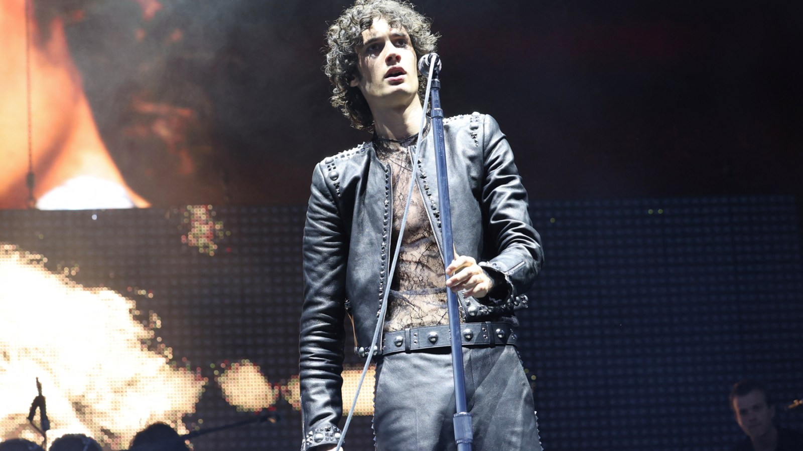 Sombr Performs Rock Hits With Billy Corgan at Coachella