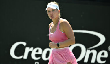 Stearns edges Krueger in two tight sets to reach Charleston last 16 - WTA Tennis