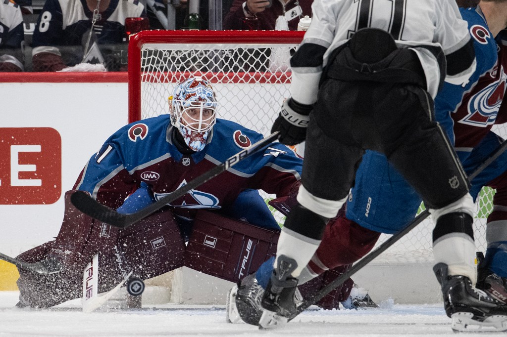 Scott Wedgewood helped Avalanche beat dirty Kings at their own game