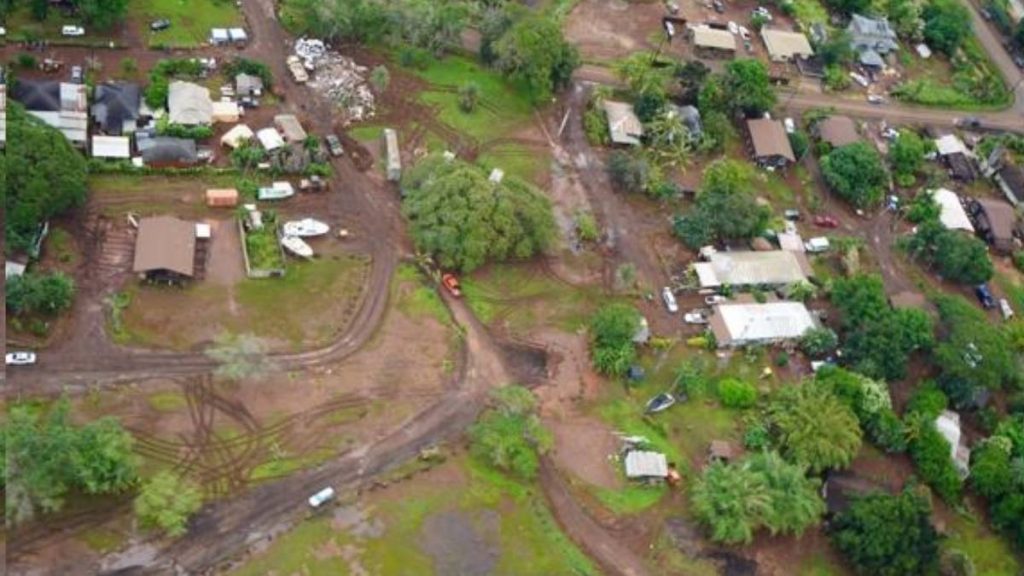 2 trillion gallons of water inundate Hawaiʻi in March, trigger historic flooding : Big Island Now