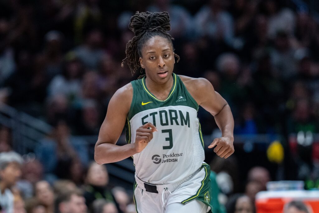 Nneka Ogwumike — 12-for-12 Field Goals (Perfect Shooting Game)