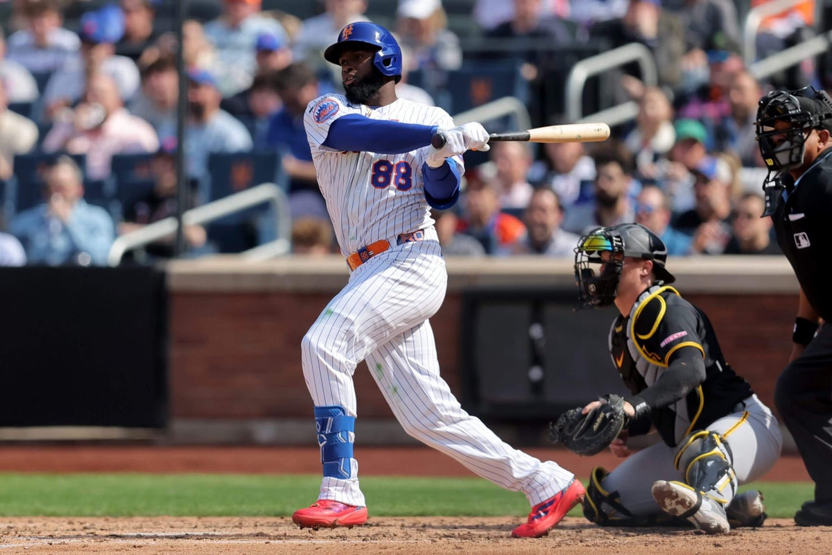 Mets place outfielder Luis Robert Jr. on IL as injury woes continue