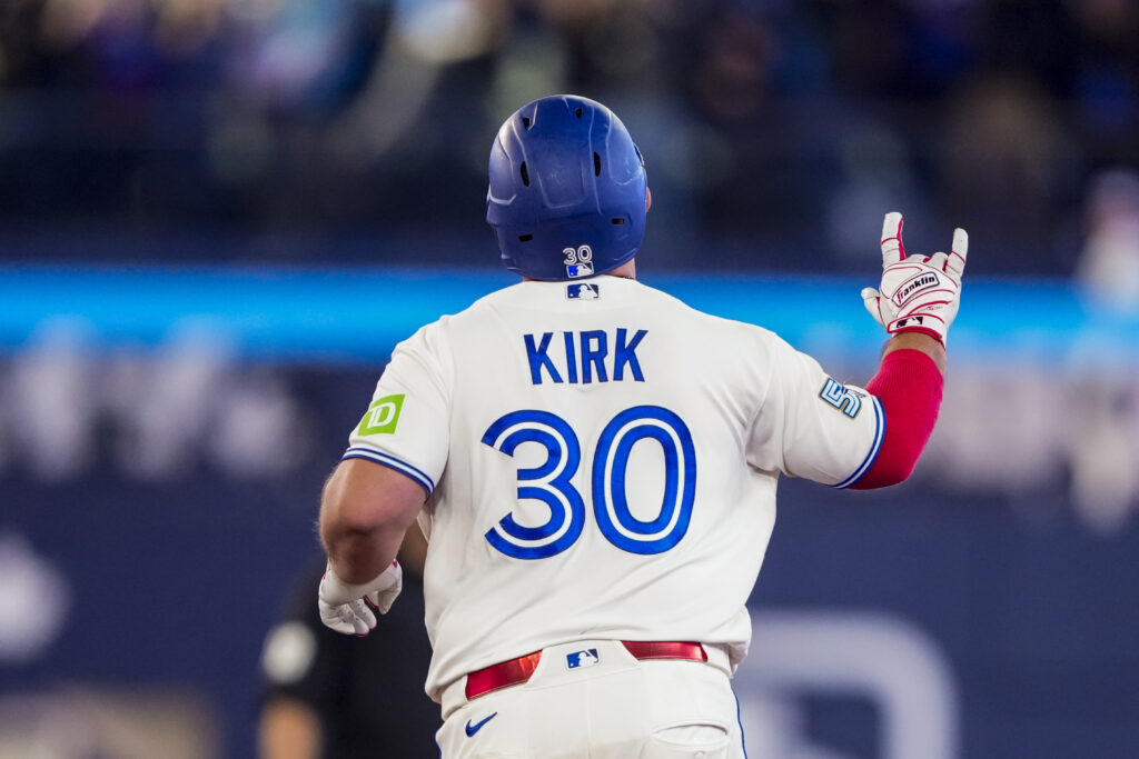 Alejandro Kirk To Undergo Thumb Surgery