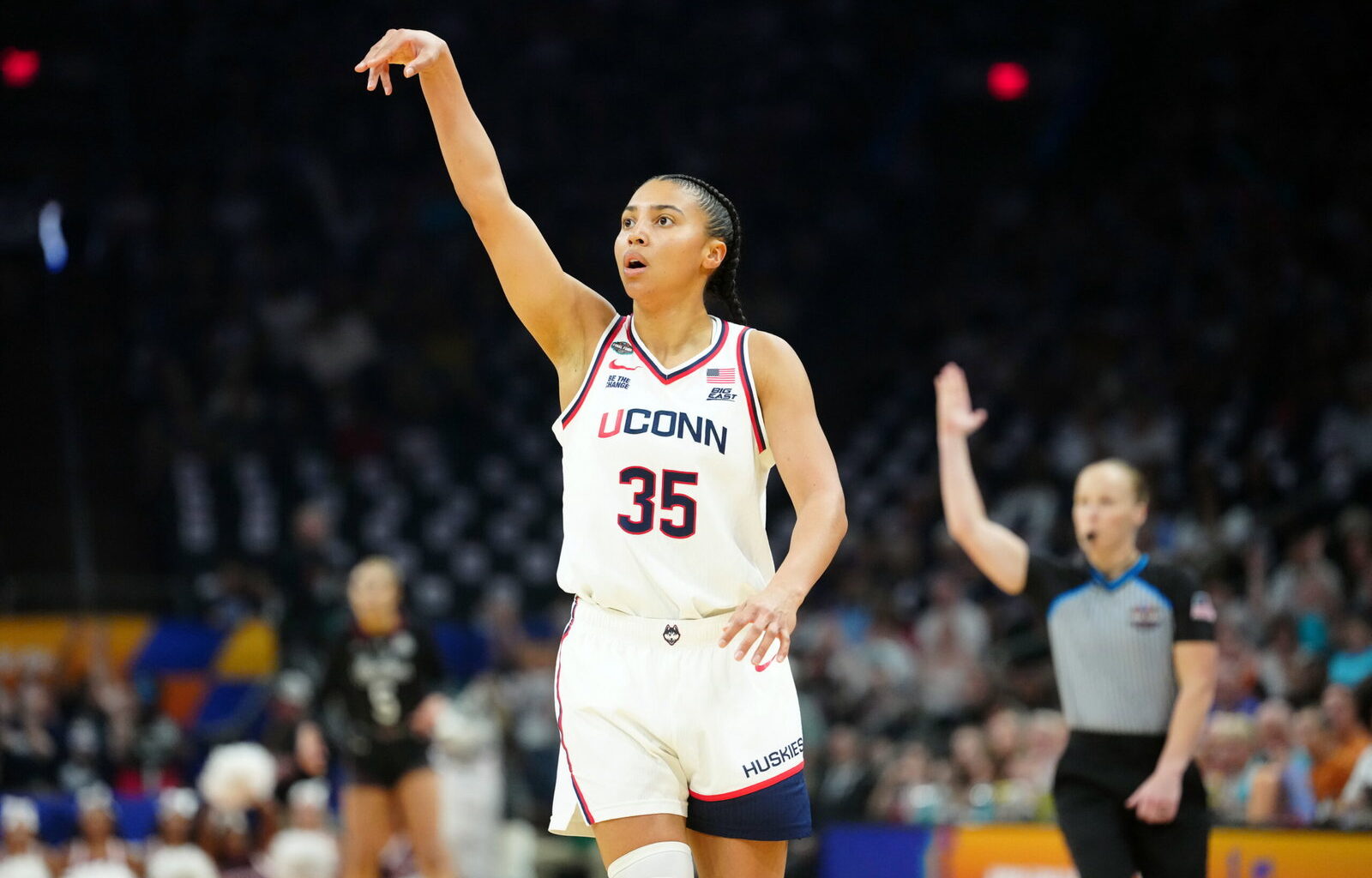 Azzi Fudd Has Strong Case to Go No. 1 in the 2026 WNBA Draft – The Lead