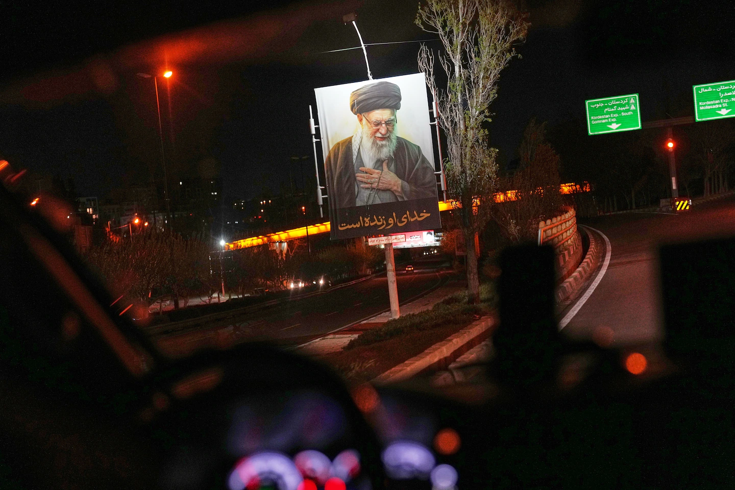 Trump to detail risky rescue mission as Iran rebuffs U.S. war demands
