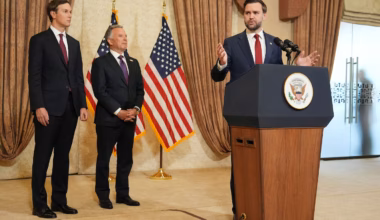 Iran talks to resume this weekend without Vance