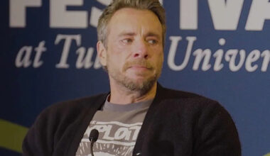 Dax Shepard breaks down in tears detailing Kristen Bell's surprise for his dying dad