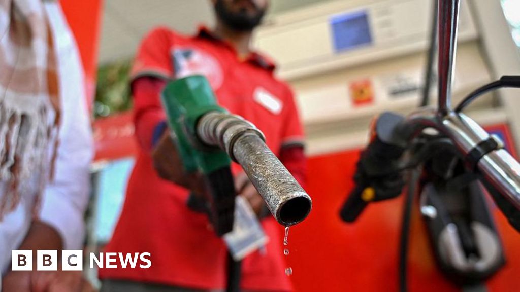 Oil rises as US-Iran peace talks stall - BBC