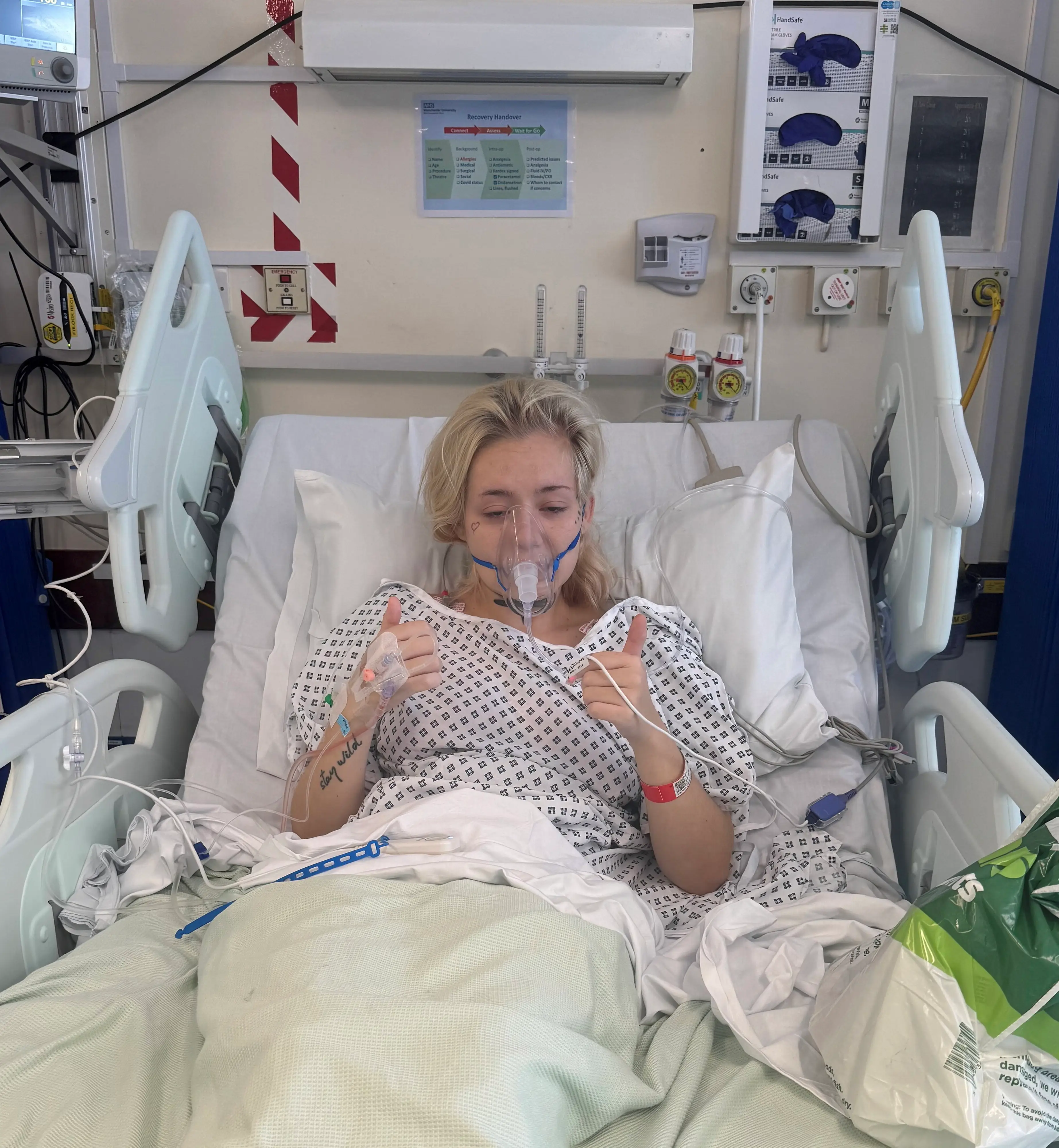 22-year-old Kayley started coughing up brown mucus in January 2025, doctors told her not to worry but in August she was diagnosed with cancer (Kayley Boda/SWNS)
