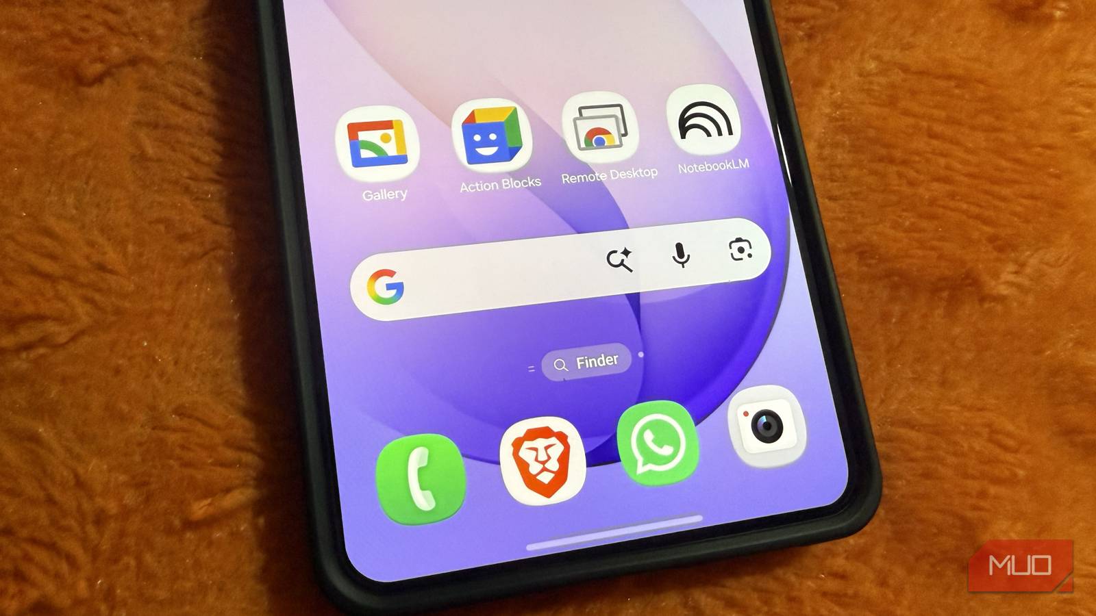 These 5 Google apps aren't preinstalled, and I can't imagine using my phone without them
