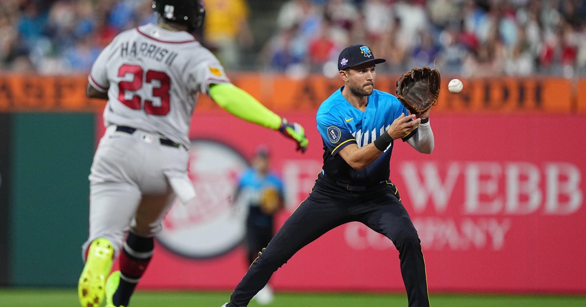 Philadelphia drops third straight as NL East-leading Atlanta Braves rout Phillies