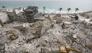 Live updates: Iran war news, Trump says there is ‘no time frame’ on Iran war and denies midterms driving decisions