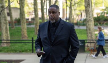 Former NBA player Damon Jones first to plead guilty in pair of federal gambling cases
