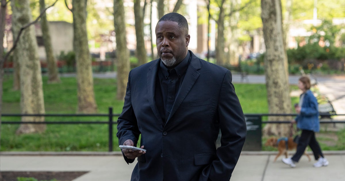 Former NBA player and assistant coach Damon Jones arrives at Brooklyn federal court, April 28, 2026, in New York.