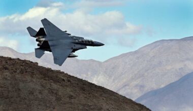 US aviator missing after Iran shot down fighter rescued