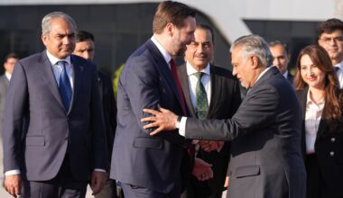 US and Iranian delegations leave Pakistan after talks end ...