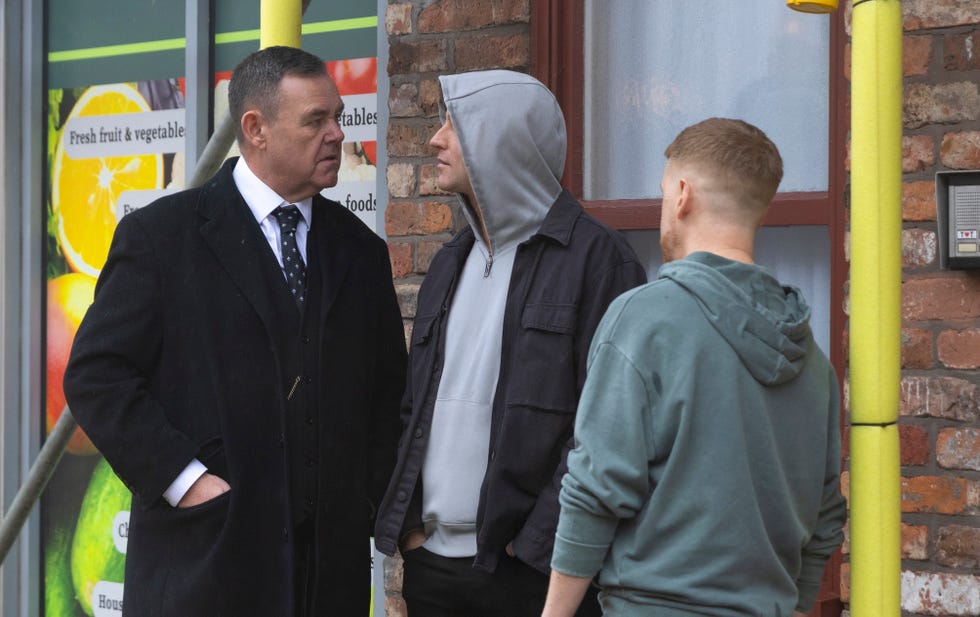 George Shuttleworth, Theo Silverton, Gary Windass, Coronation Street george shuttleworth, theo silverton, gary windass, coronation street