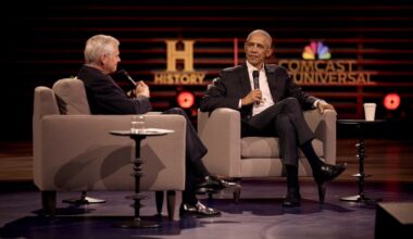 Obama, Biden, Bush, Clinton, SNL Stars, Nicole Kidman, Garth Brooks At Philadelphia Event