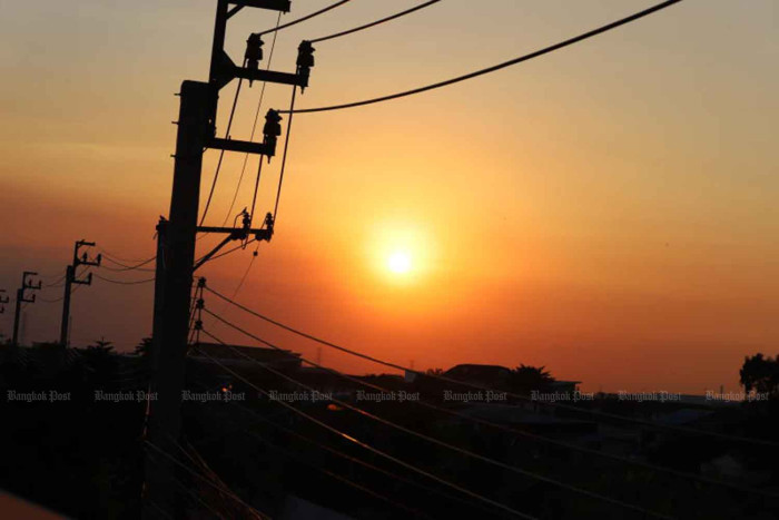 Bangkok Post - Thailand wilts as 'financial summer' batters households