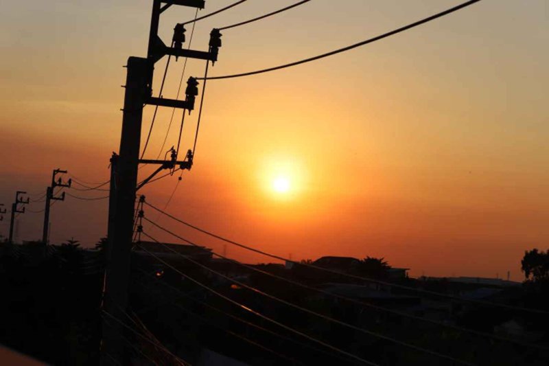 Thailand wilts as 'financial summer' batters households