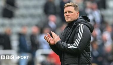 Eddie Howe applauds supporters after Newcastle United's game against Sunderland at St James' Park
