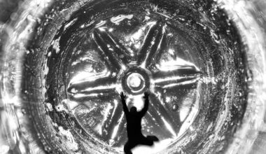 A Scientist Says Humans Will Go Backwards in Time Within Just 3 Years