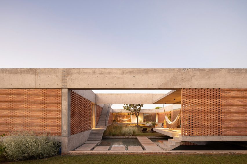 Casa Tupin in Brazil by Bloco Arquitetos