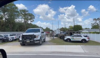 Man taken into custody after standoff at Florida apartment