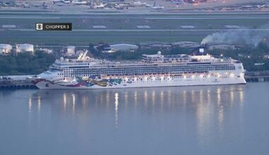 Norwegian Jewel cruise ship sets sail from Philadelphia port, the first in 15 years