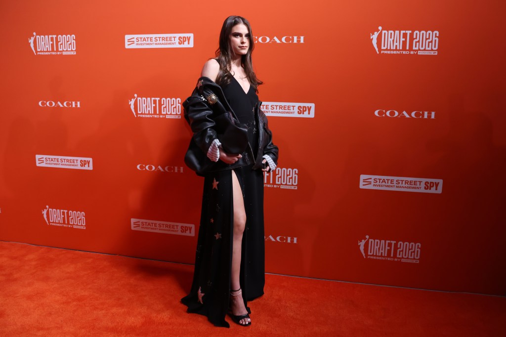 Rookies help bring Met Gala energy to the WNBA draft’s orange carpet – Chicago Tribune