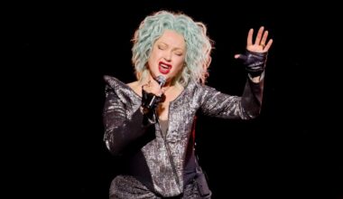 Cyndi Lauper Claps Back at Heckler During Vegas Residency Debut