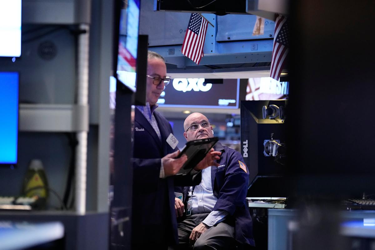 Dow, S&P 500, Nasdaq futures fall as Trump deadline for Iran deal nears