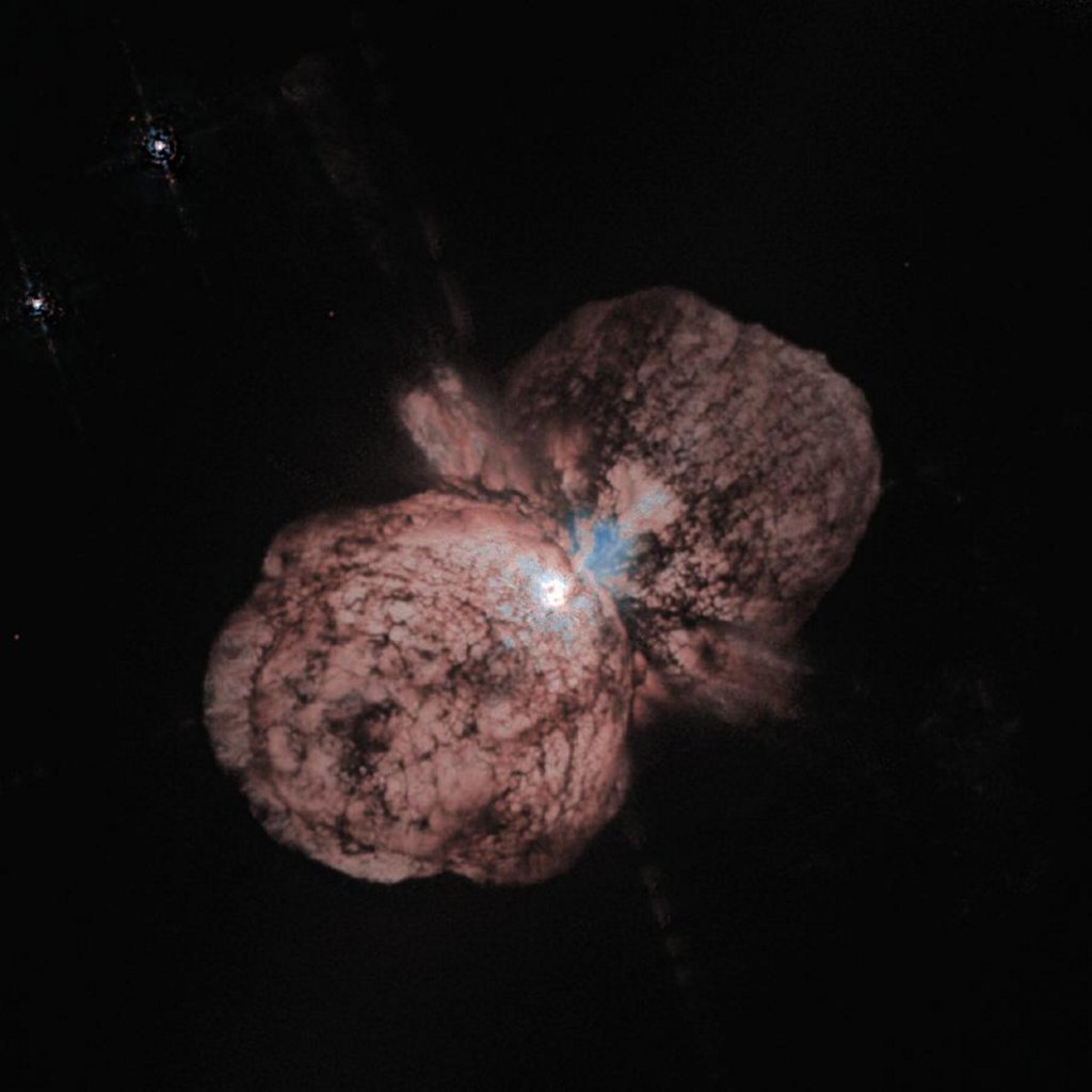 Hubble captured a huge, billowing pair of gas and dust clouds of the supermassive star Eta Carinae.
