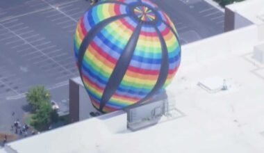 Balloon pilots react to hot air balloon crashing into Sky River Casino building in Elk Grove