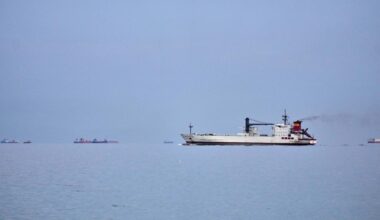 Iran reimposes restrictions on Strait of Hormuz, accusing US of violating deal to reopen it