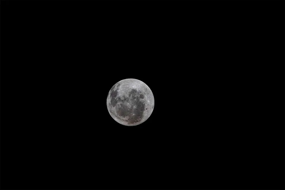 A view of the moon from the Artemis II Orion capsule as it closed in for a loop around the normally unseen lunar far side Monday evening.  / Credit: NASA/edited CBS News to bring out detail